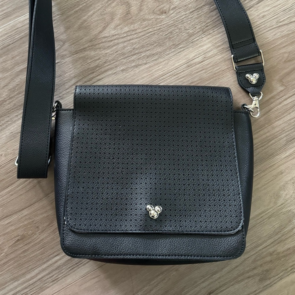 Disney Mickey Mouse Purse Black Adjustable Crossbody Bag Pin Trading - Retired